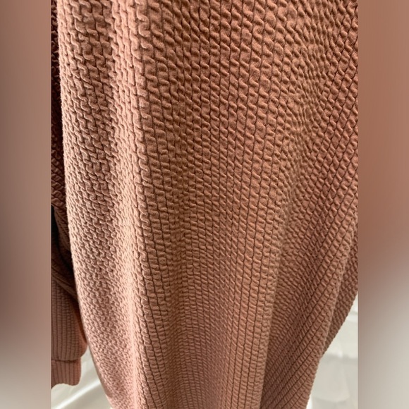 New balance dusty rose heatloft waffle tunic top size XL - Picture 8 of 9